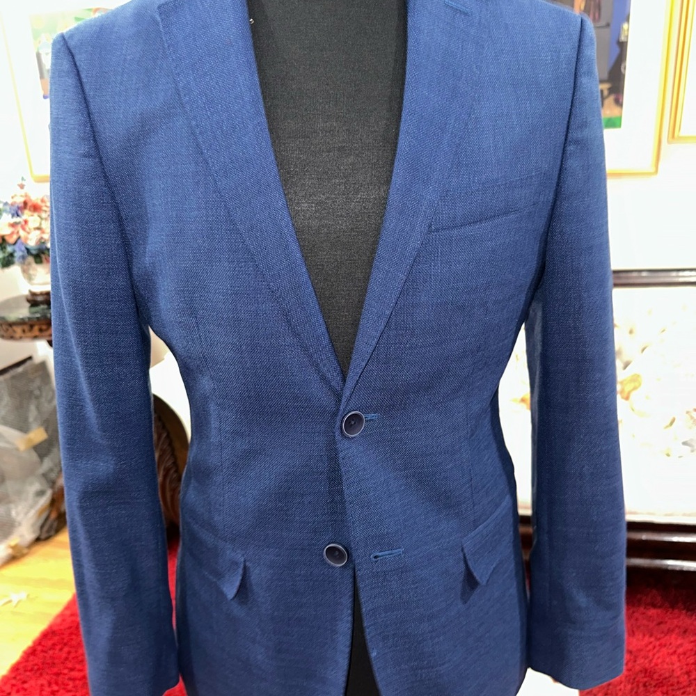 NWOT, TOMMY HILFIGER, WOOL, MENS LUXURY, CLASSIC BLUE BLAZER      Size: 38R